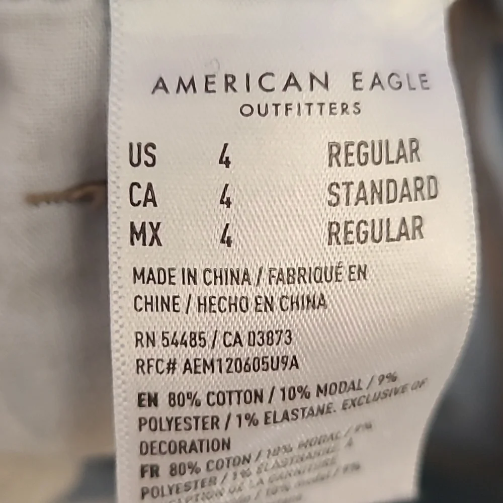 american eagle mom Straight jeans size 4